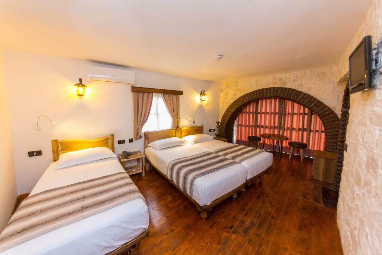 Heraklis Hotel Berat Kültér fotó