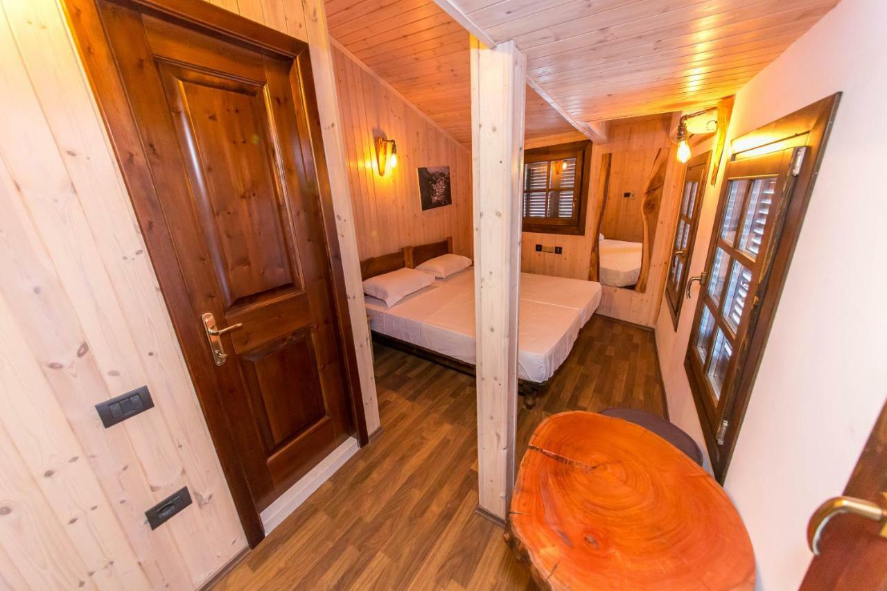 Heraklis Hotel Berat Kültér fotó