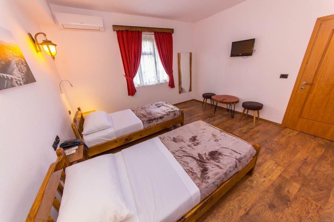 Heraklis Hotel Berat Kültér fotó