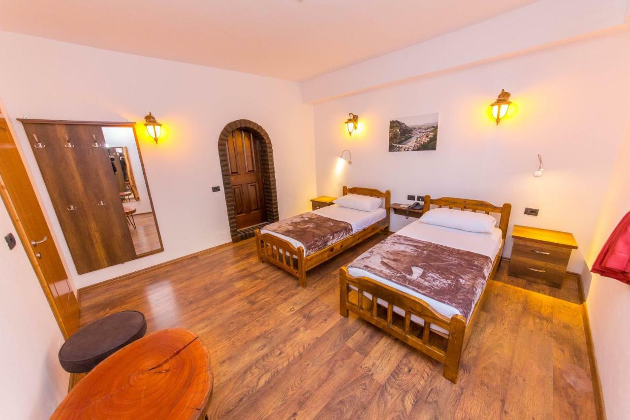 Heraklis Hotel Berat Kültér fotó